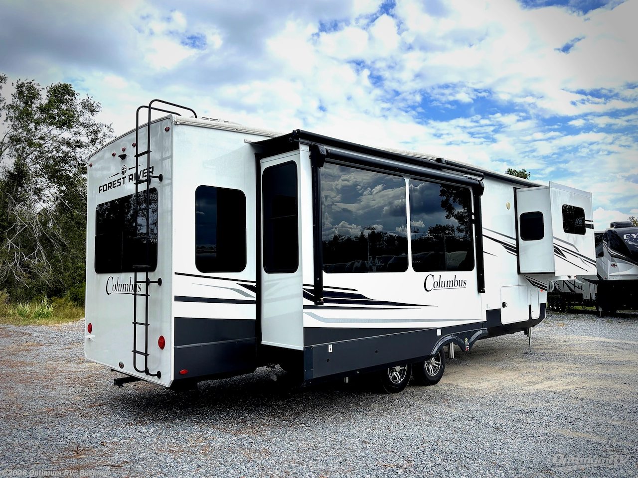 2025 Palomino Columbus 380RL - New Fifth Wheel For Sale by Optimum RV - Bushnell in Bushnell, Florida features Slideout, Awning
