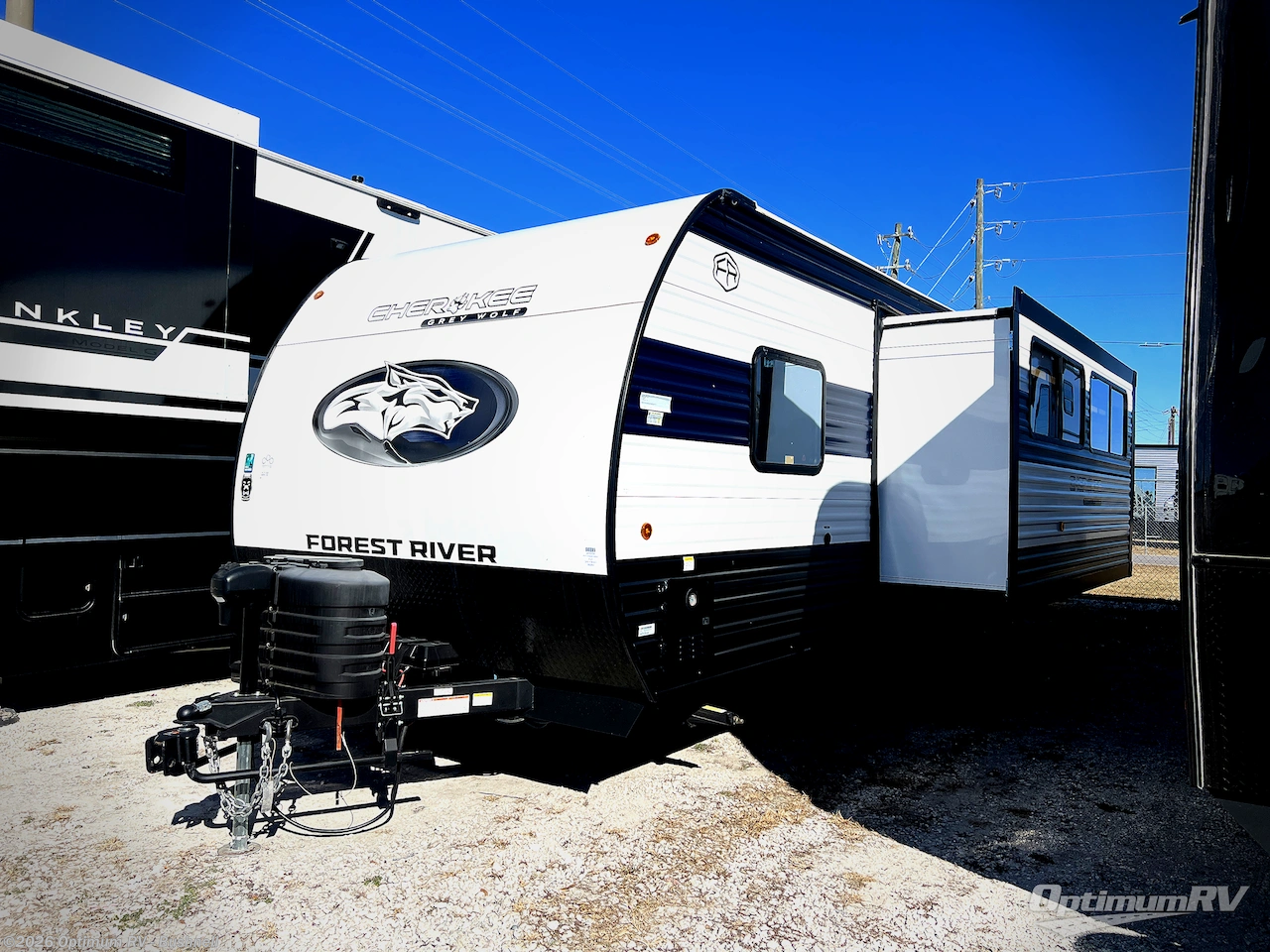 2025 Forest River Cherokee Grey Wolf 26DBH - Used Travel Trailer For Sale by Optimum RV - Bushnell in Bushnell, Florida features Slideout, Awning