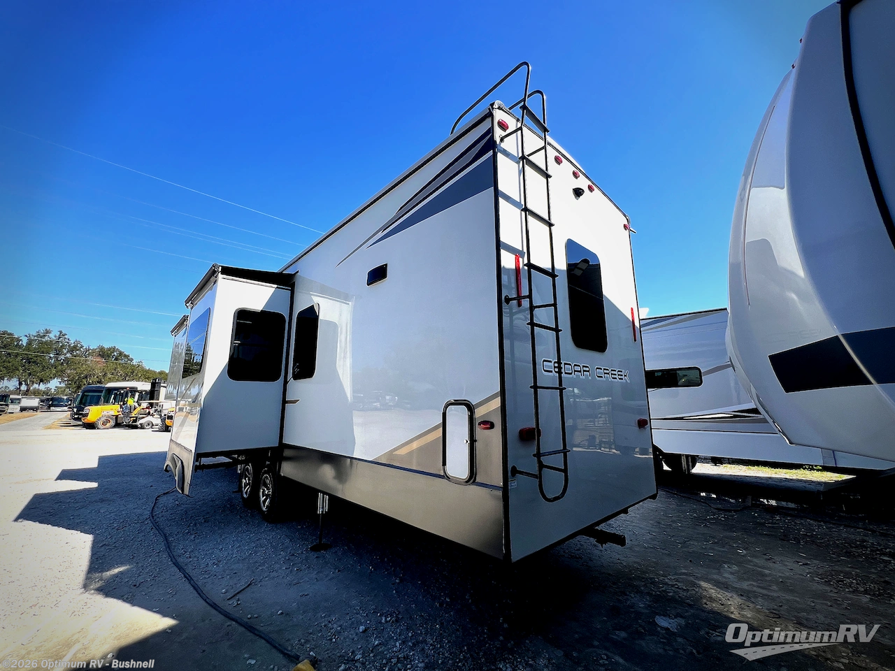 2022 Forest River Cedar Creek 388RK2 - Used Fifth Wheel For Sale by Optimum RV - Bushnell in Bushnell, Florida features Slideout, Awning