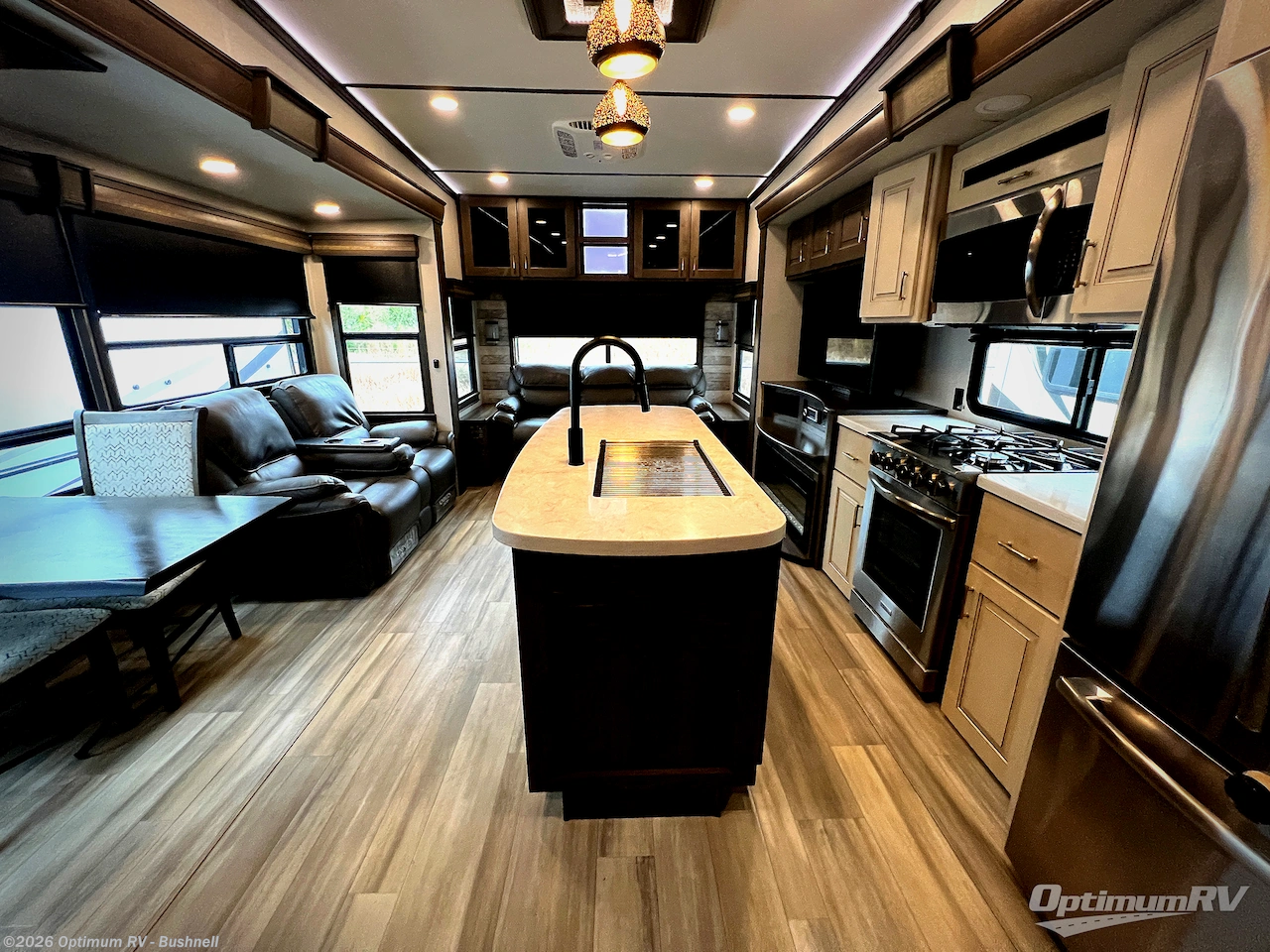 Used 2021 Skyline Alliance Paradigm 370FB available in Bushnell, Florida