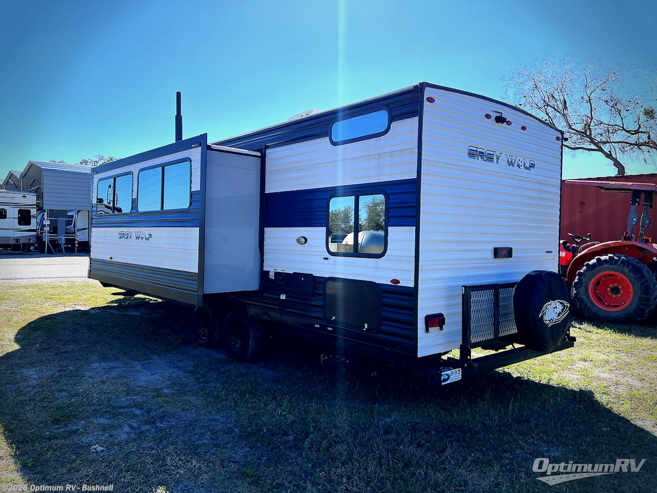 2023 Forest River Cherokee Grey Wolf 26DBH - Used Travel Trailer For Sale by Optimum RV - Bushnell in Bushnell, Florida features Awning, Slideout
