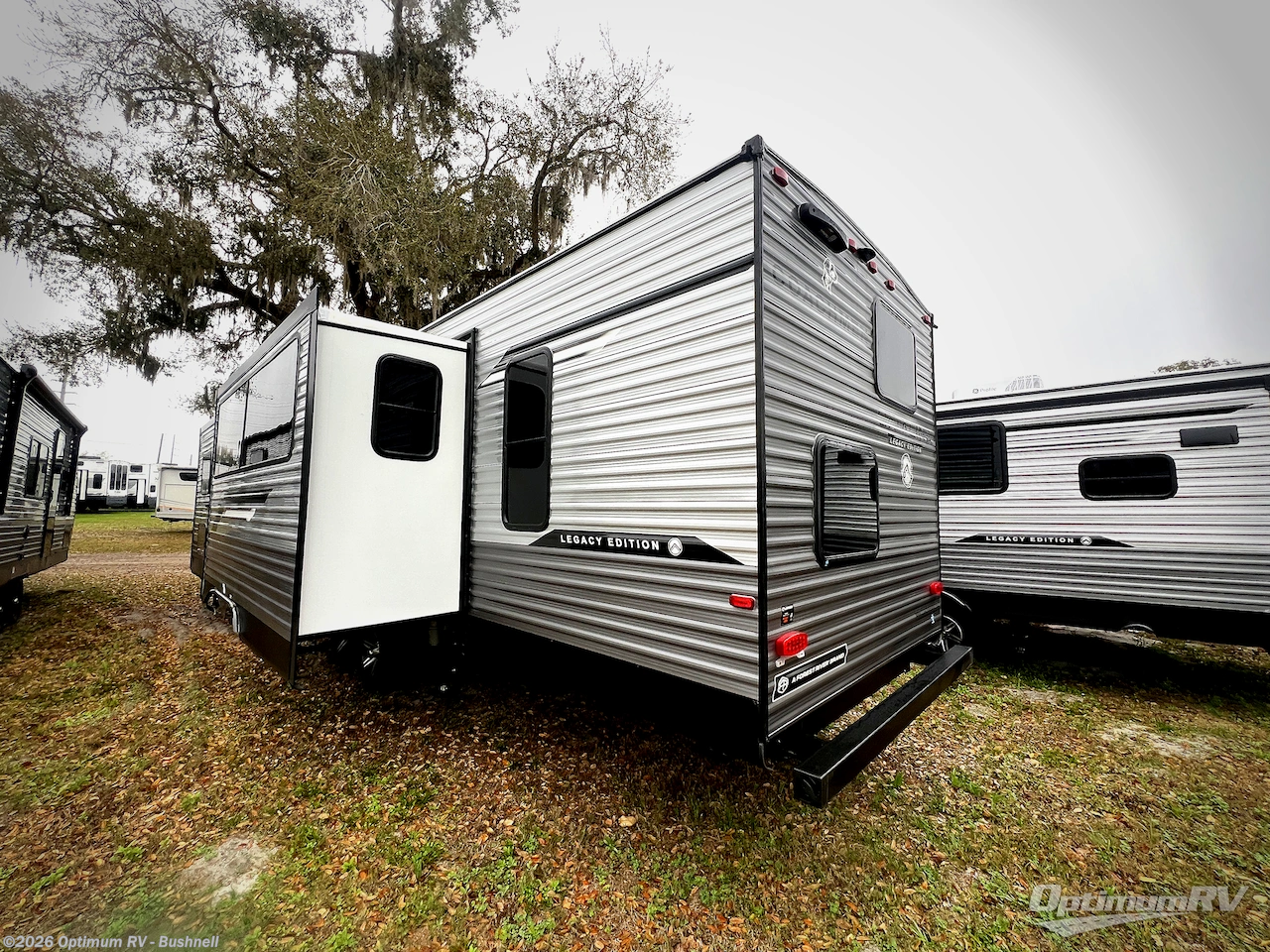 2026 Coachmen Catalina Legacy Edition 333DORM - New Travel Trailer For Sale by Optimum RV - Bushnell in Bushnell, Florida features Awning, Slideout