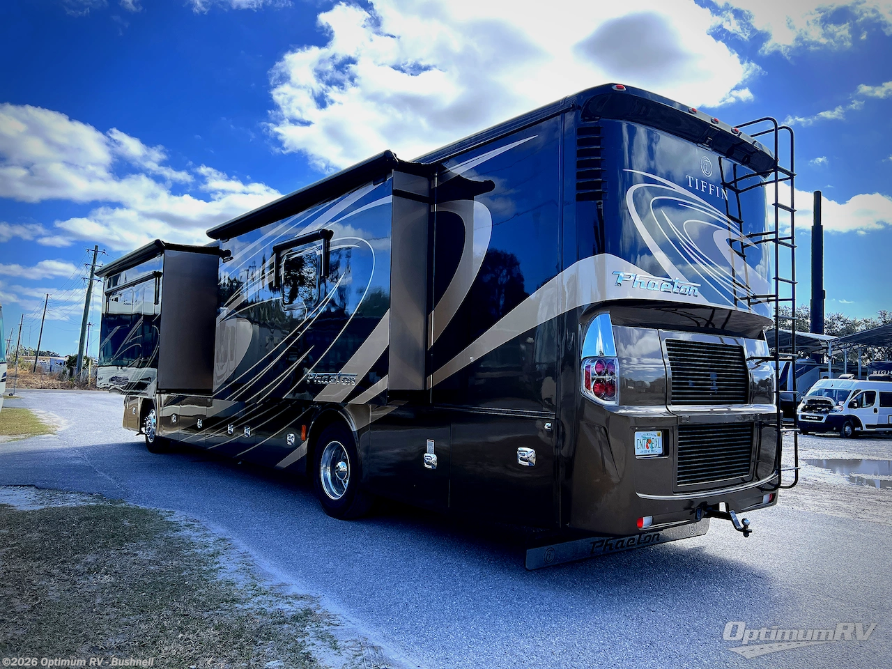 2016 Tiffin Phaeton 40AH - Used Class A For Sale by Optimum RV - Bushnell in Bushnell, Florida features Slideout