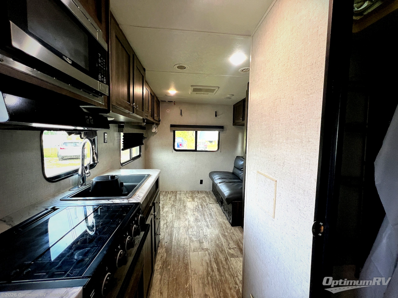 Used 2020 Highland Ridge Mesa Ridge Conventional MR26BH available in Bushnell, Florida