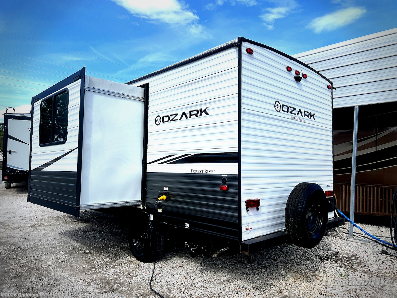 2021 Forest River Ozark 1800QS - Used Travel Trailer For Sale by Optimum RV - Bushnell in Bushnell, Florida features Awning, Slideout