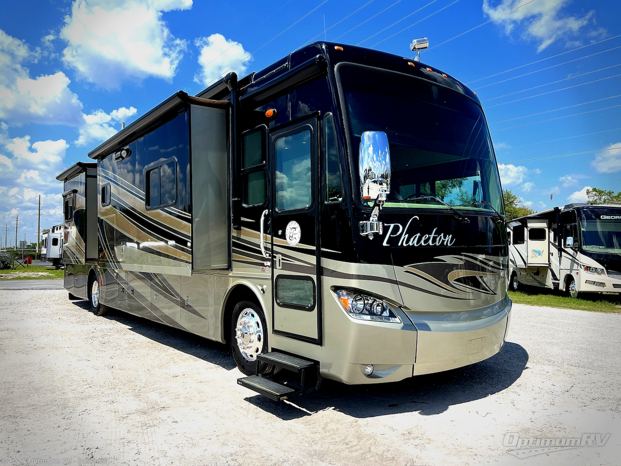 2013 Tiffin Phaeton 40QBH RV for Sale in Bushnell, FL 33513 | CBR2352 ...