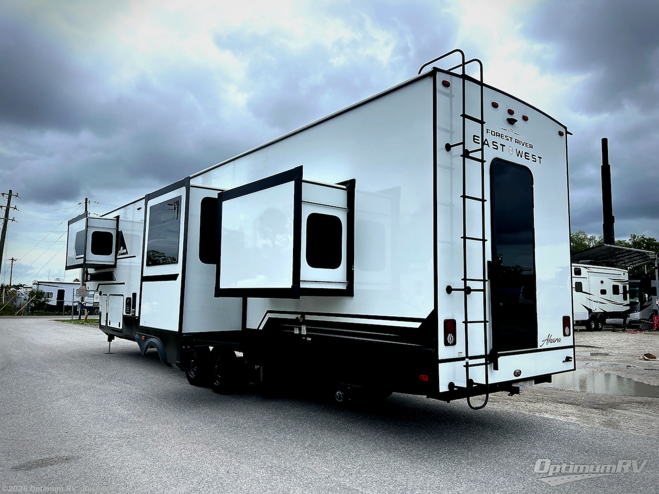 2026 East to West Ahara 385DS - New Fifth Wheel For Sale by Optimum RV - Bushnell in Bushnell, Florida features Slideout, Awning