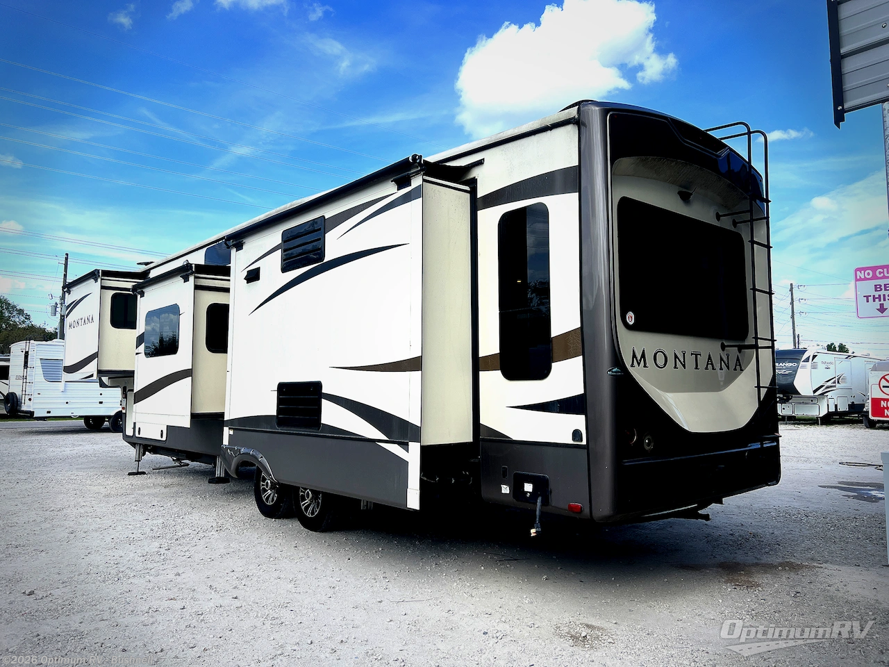 2017 Keystone Montana 3950BR - Used Fifth Wheel For Sale by Optimum RV - Bushnell in Bushnell, Florida features Awning, Slideout