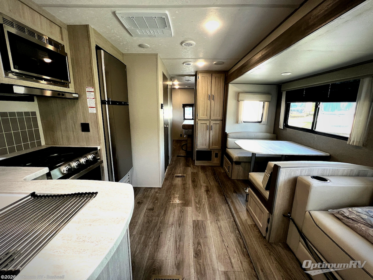 Used 2025 Coachmen Catalina Legacy Edition 343BHTS available in Bushnell, Florida