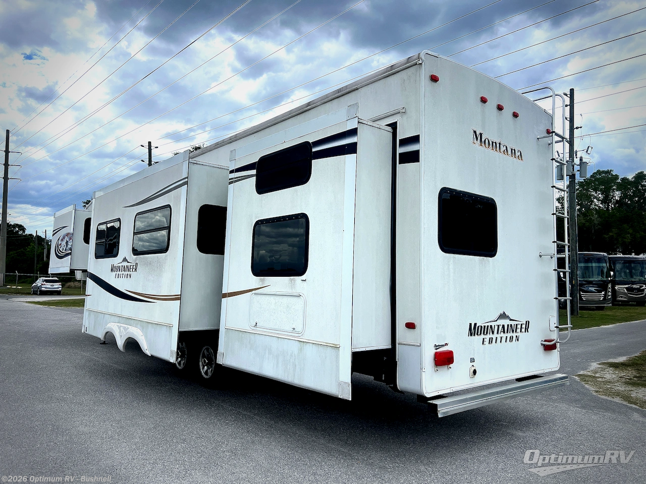 2011 Keystone Mountaineer 346LBQ - Used Fifth Wheel For Sale by Optimum RV - Bushnell in Bushnell, Florida features Slideout