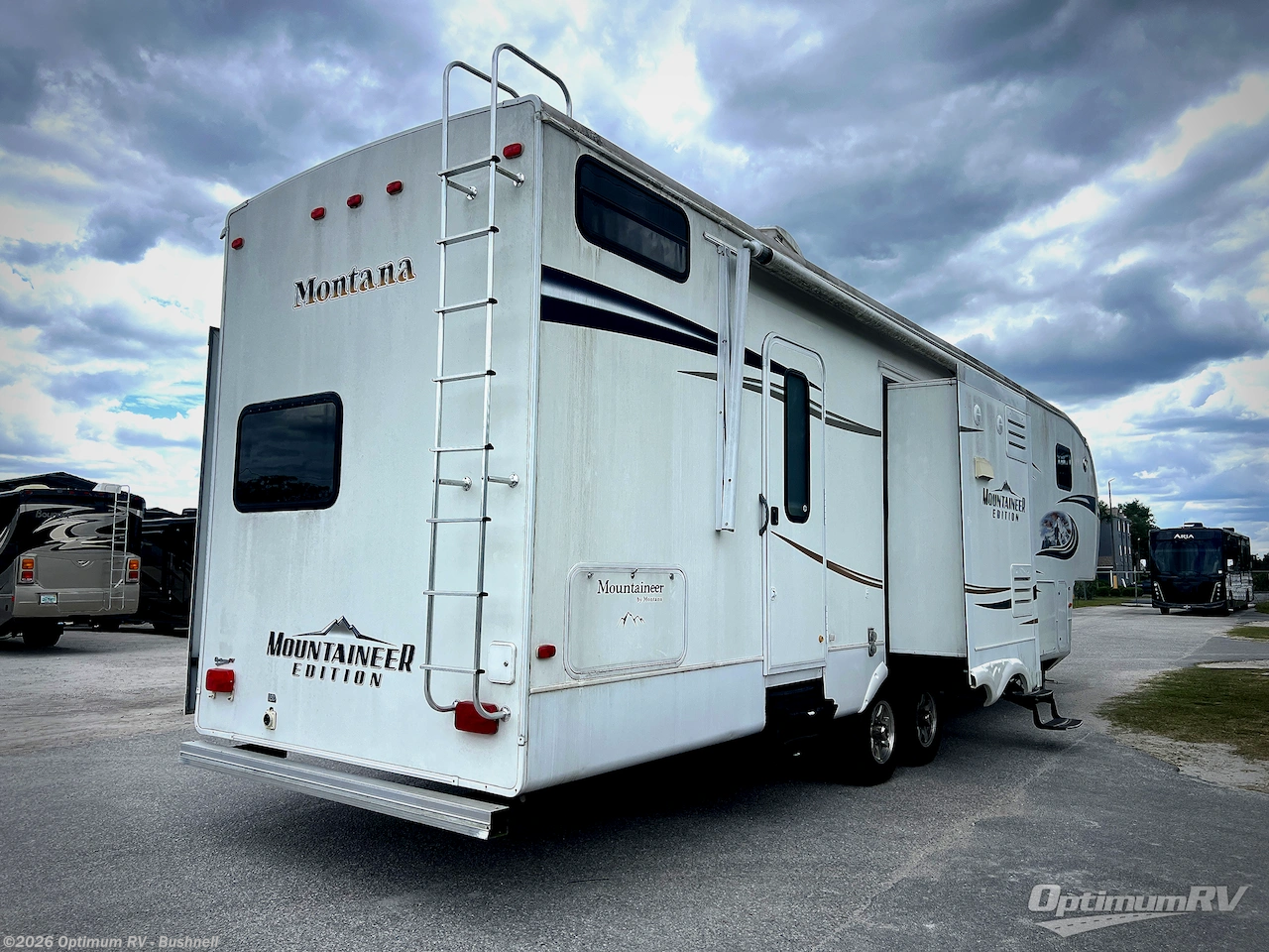 2011 Mountaineer 346LBQ by Keystone from Optimum RV - Bushnell in Bushnell, Florida