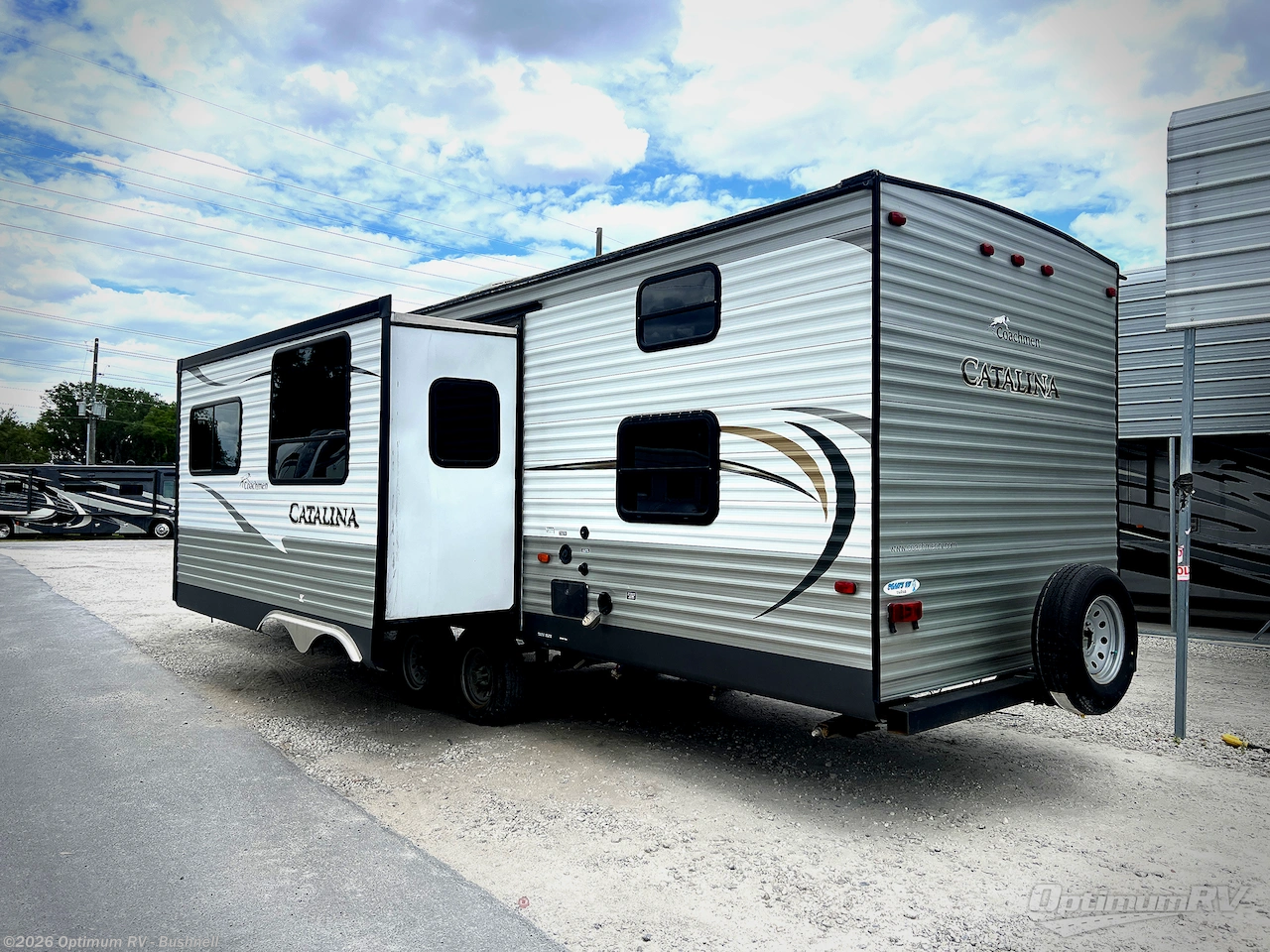 2015 Coachmen Catalina 303QBS - Used Travel Trailer For Sale by Optimum RV - Bushnell in Bushnell, Florida features Slideout