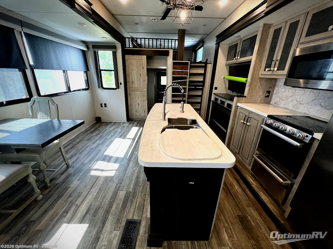 Used 2023 Keystone Avalanche 295RK available in Bushnell, Florida
