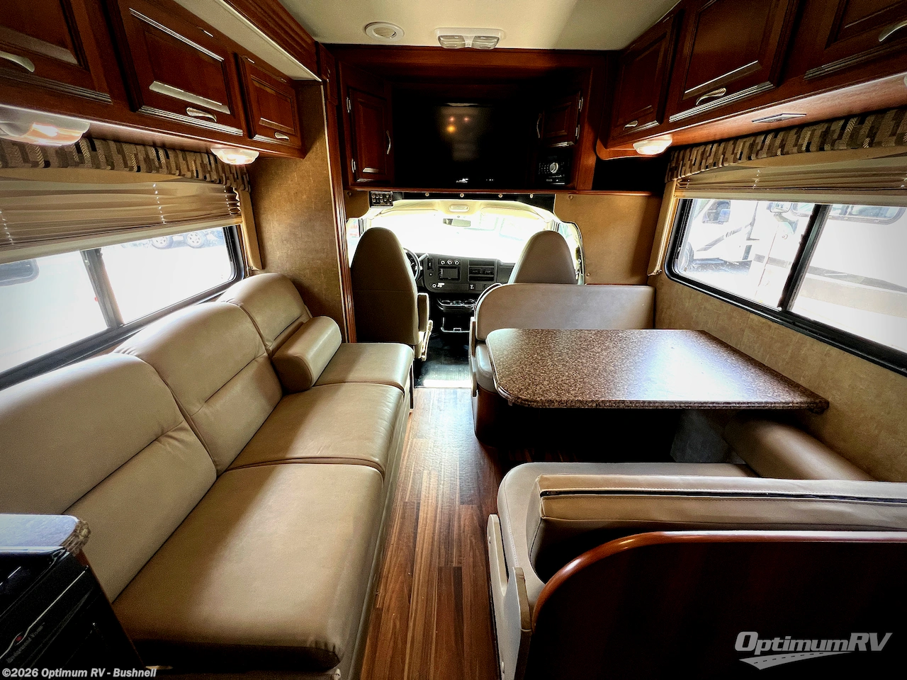 Used 2014 Coachmen Concord 280LE available in Bushnell, Florida