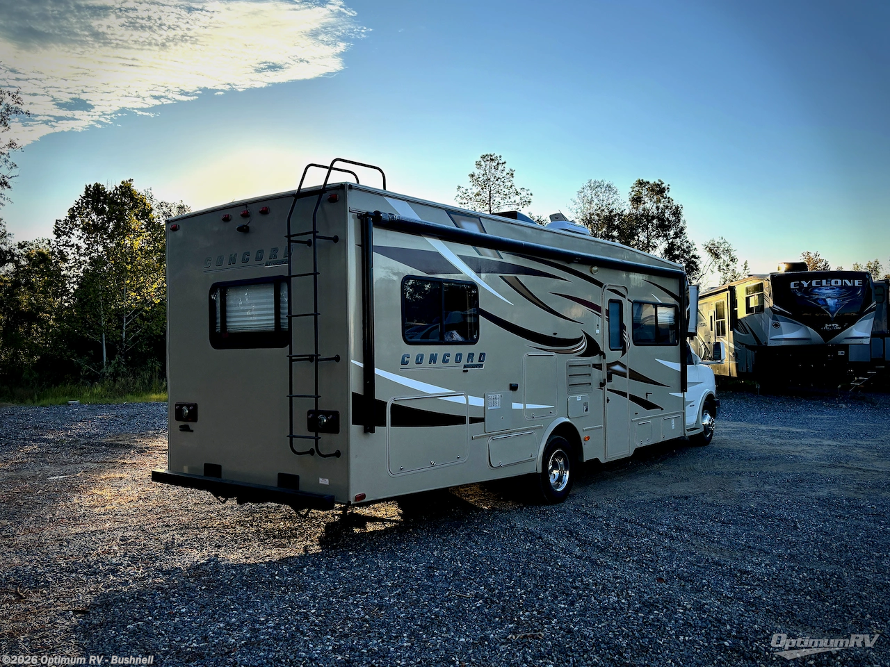 2014 Coachmen Concord 280LE - Used Class C For Sale by Optimum RV - Bushnell in Bushnell, Florida