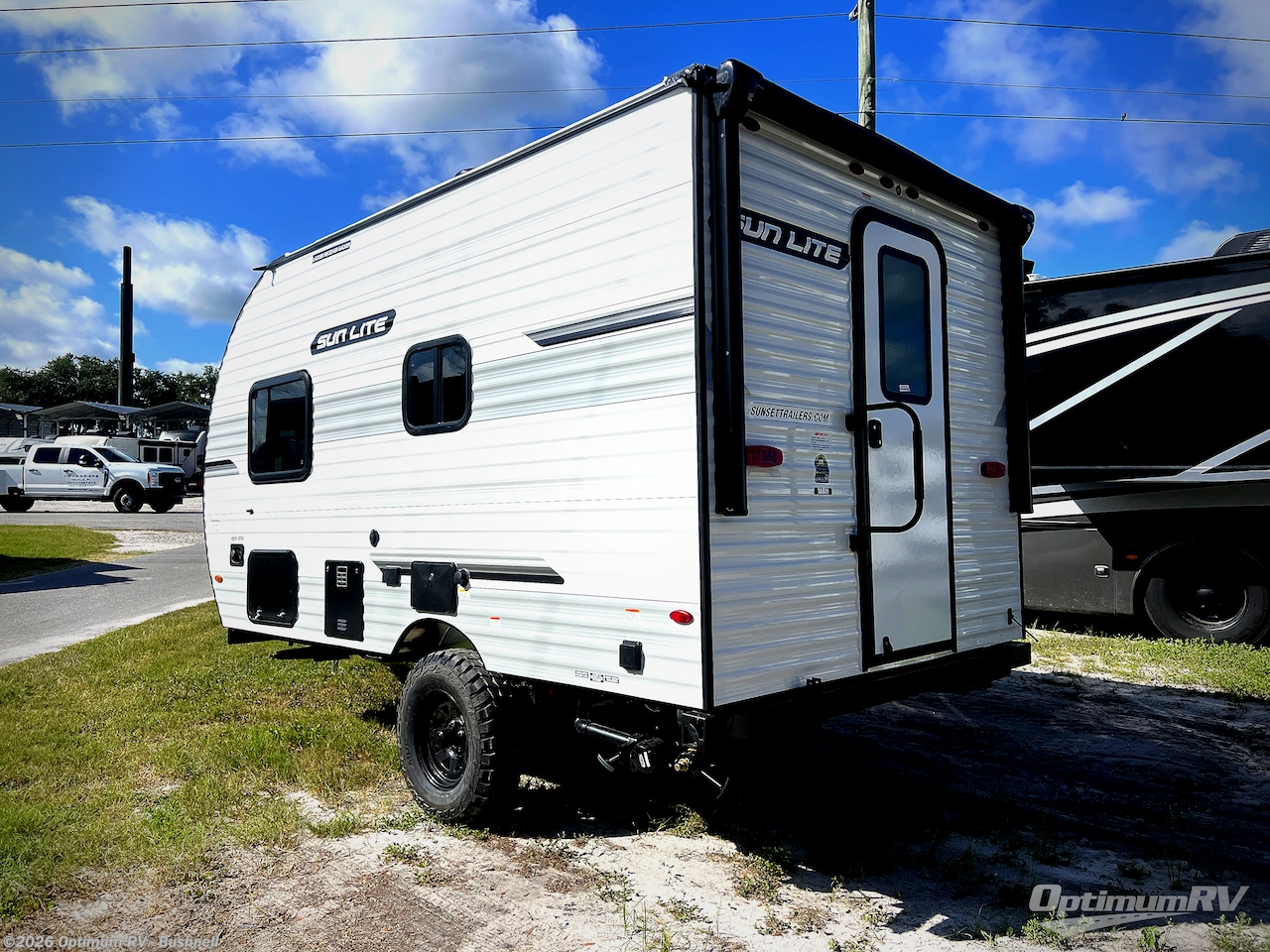 New 2027 Sunset Park RV Sun Lite 16BH available in Bushnell, Florida