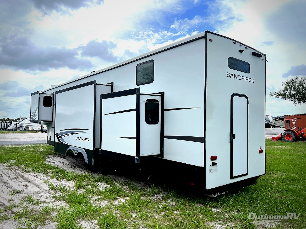 2024 Forest River Sandpiper 4002FB - Used Fifth Wheel For Sale by Optimum RV - Bushnell in Bushnell, Florida features Awning, Slideout
