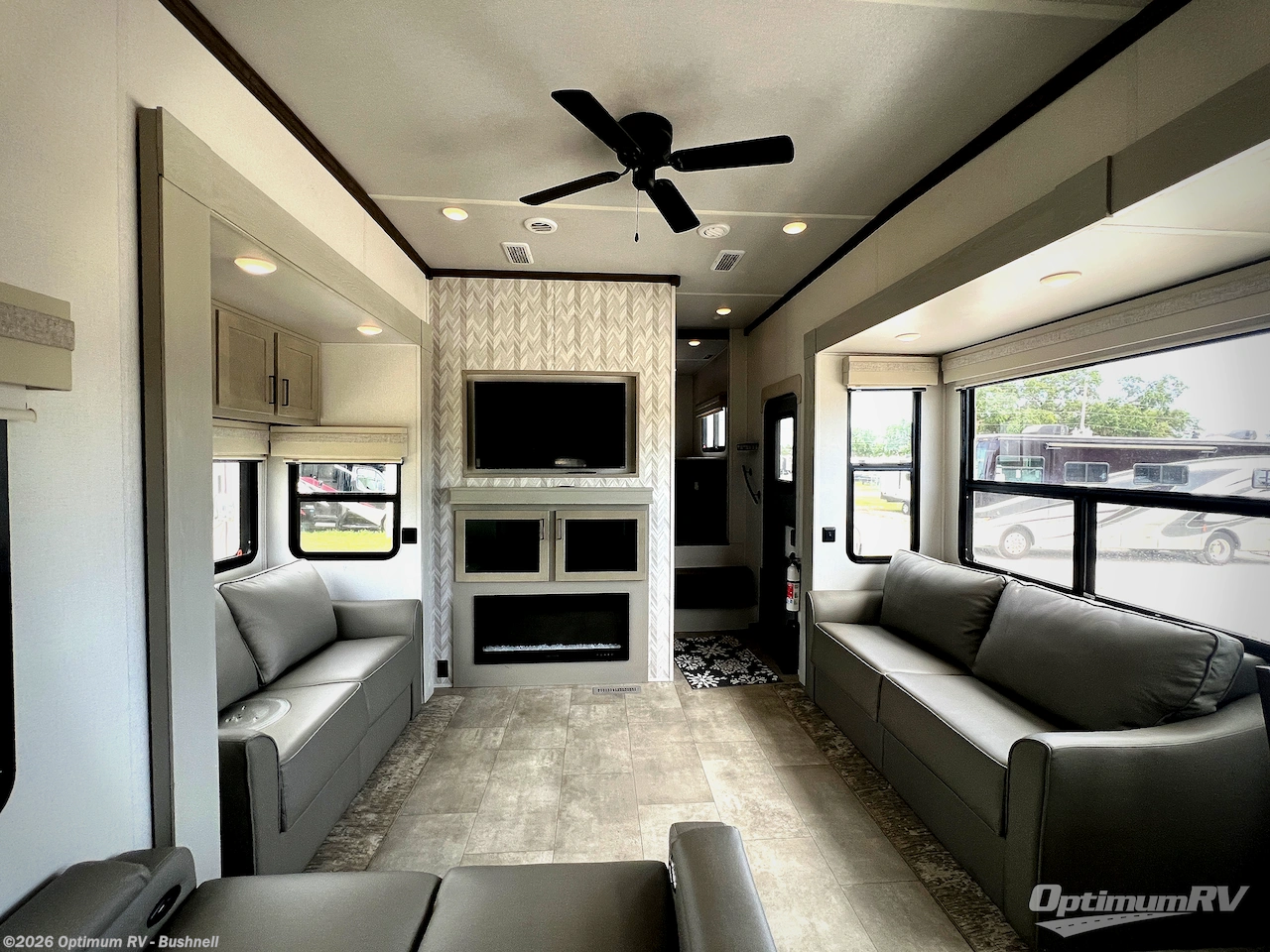 Used 2023 Palomino Columbus 384RK available in Bushnell, Florida