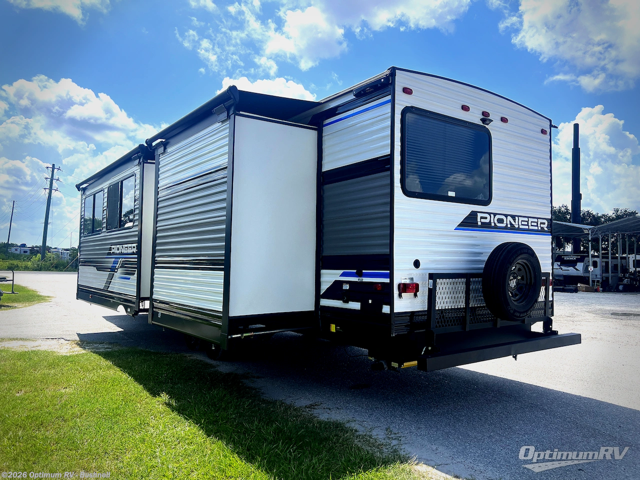 2024 Heartland Pioneer DS320 - Used Travel Trailer For Sale by Optimum RV - Bushnell in Bushnell, Florida features Awning, Slideout