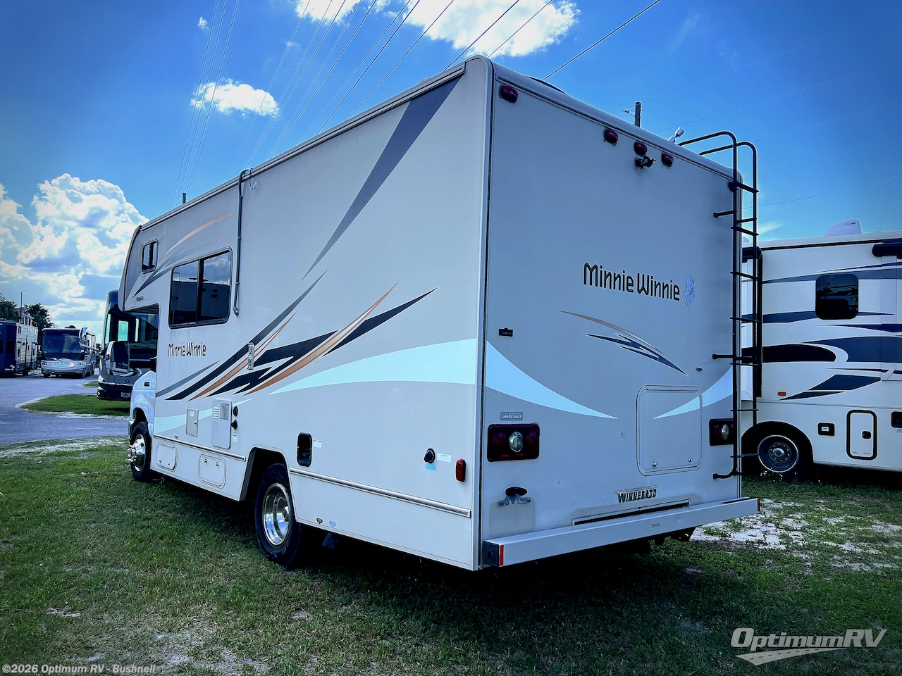 2018 Winnebago Minnie 22R - Used Class C For Sale by Optimum RV - Bushnell in Bushnell, Florida features Awning