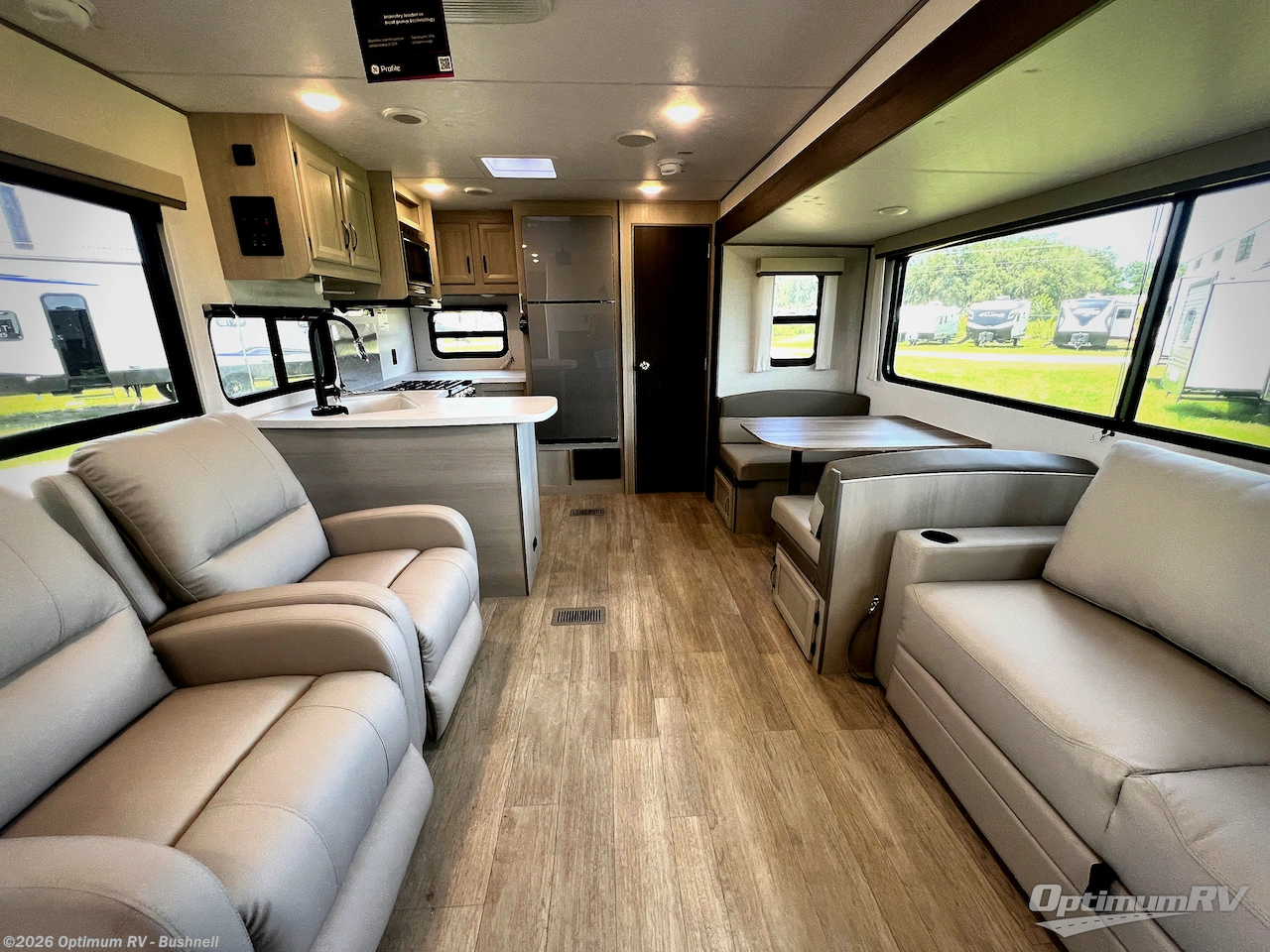 New 2027 Coachmen Catalina Legacy Edition 283RKS available in Bushnell, Florida