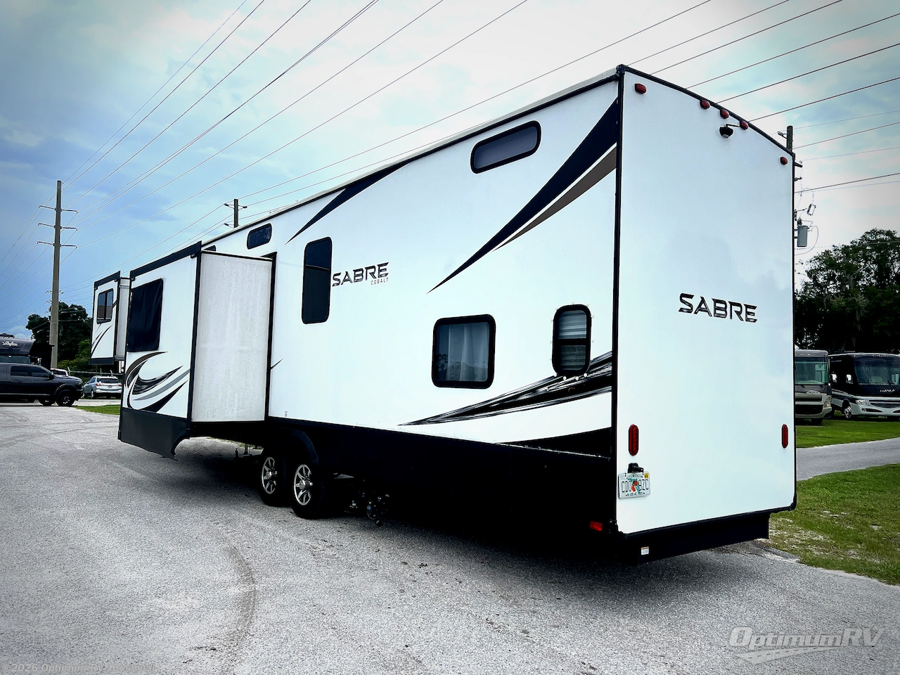 2022 Forest River Sabre 37FLL - Used Fifth Wheel For Sale by Optimum RV - Bushnell in Bushnell, Florida features Slideout, Awning