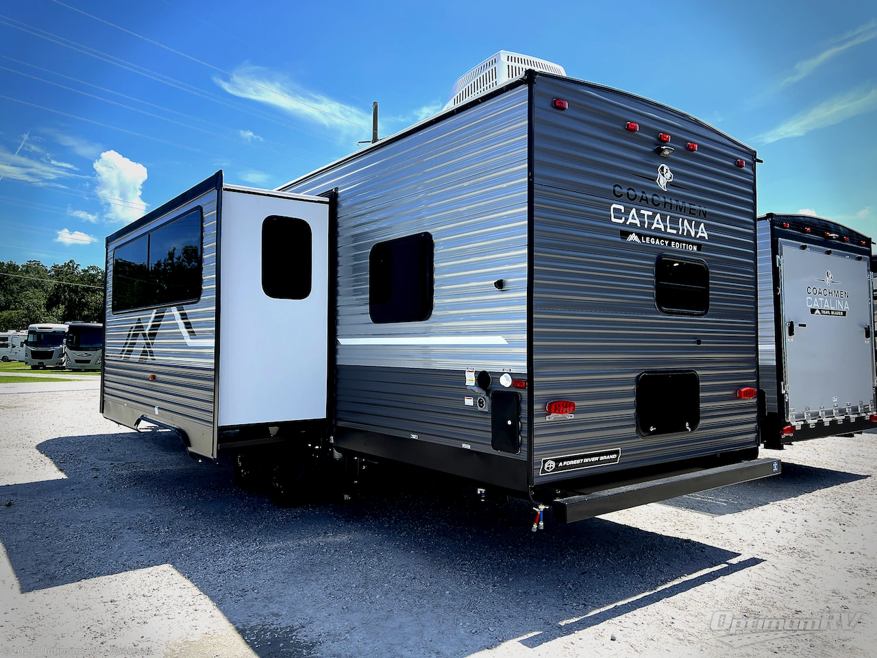 2027 Coachmen Catalina Legacy Edition 293TQBSCK - New Travel Trailer For Sale by Optimum RV - Bushnell in Bushnell, Florida features Slideout, Awning