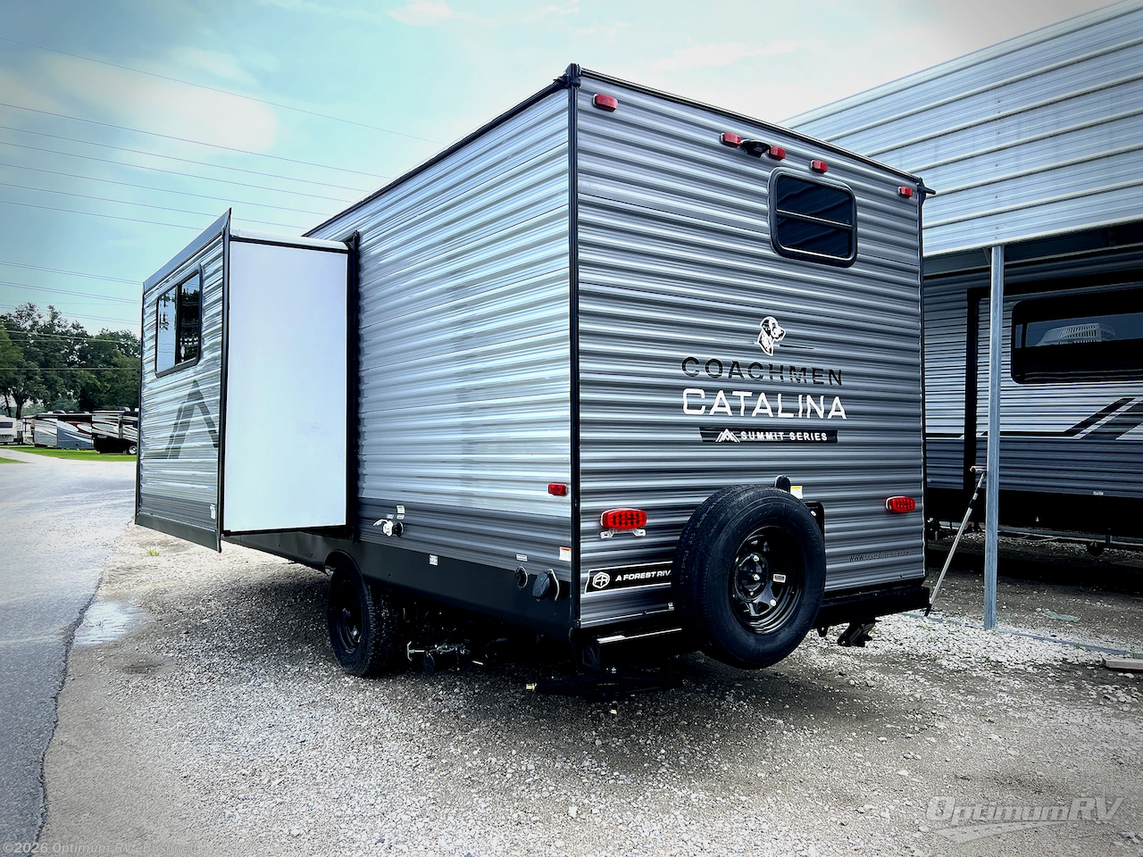 2027 Coachmen Catalina Summit Series 7 184BHSX - New Travel Trailer For Sale by Optimum RV - Bushnell in Bushnell, Florida features Slideout, Awning