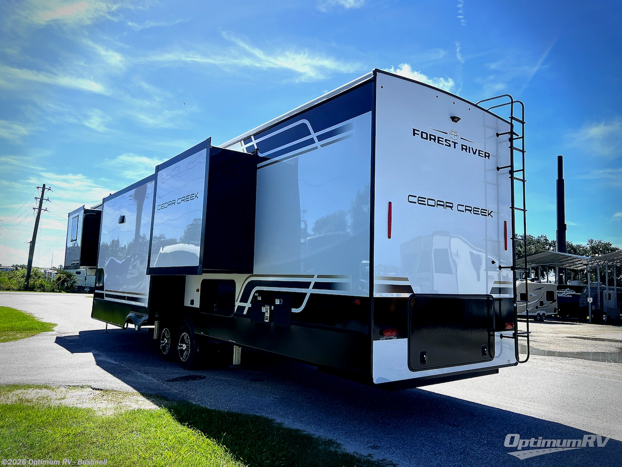 2027 Forest River Cedar Creek 381MUD - New Fifth Wheel For Sale by Optimum RV - Bushnell in Bushnell, Florida features Awning, Slideout