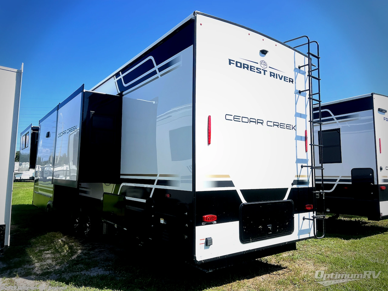 2027 Forest River Cedar Creek 398FL - New Fifth Wheel For Sale by Optimum RV - Bushnell in Bushnell, Florida features Awning, Slideout