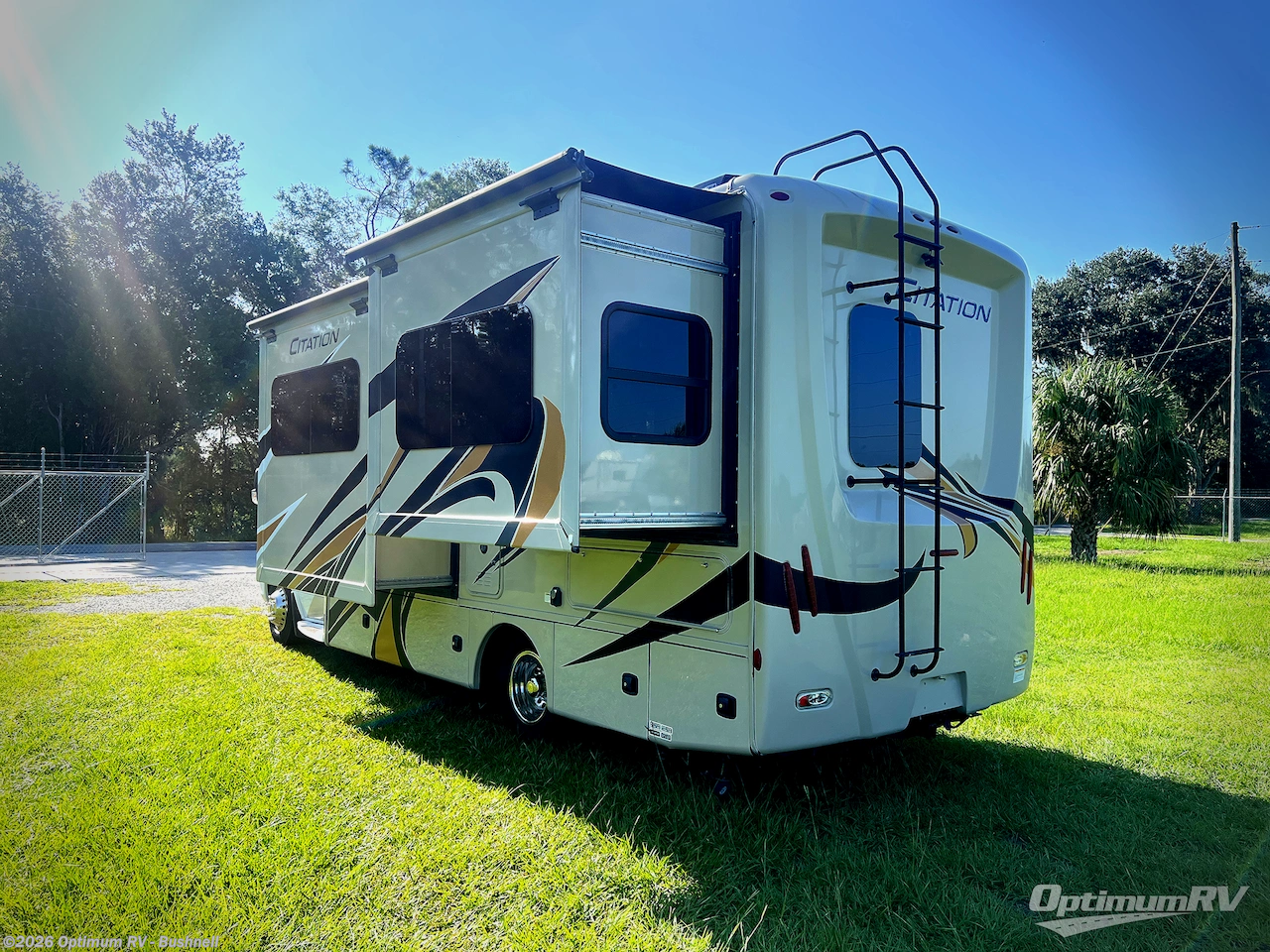 2019 Thor Citation Sprinter 24SS - Used Class C For Sale by Optimum RV - Bushnell in Bushnell, Florida features Slideout, Awning