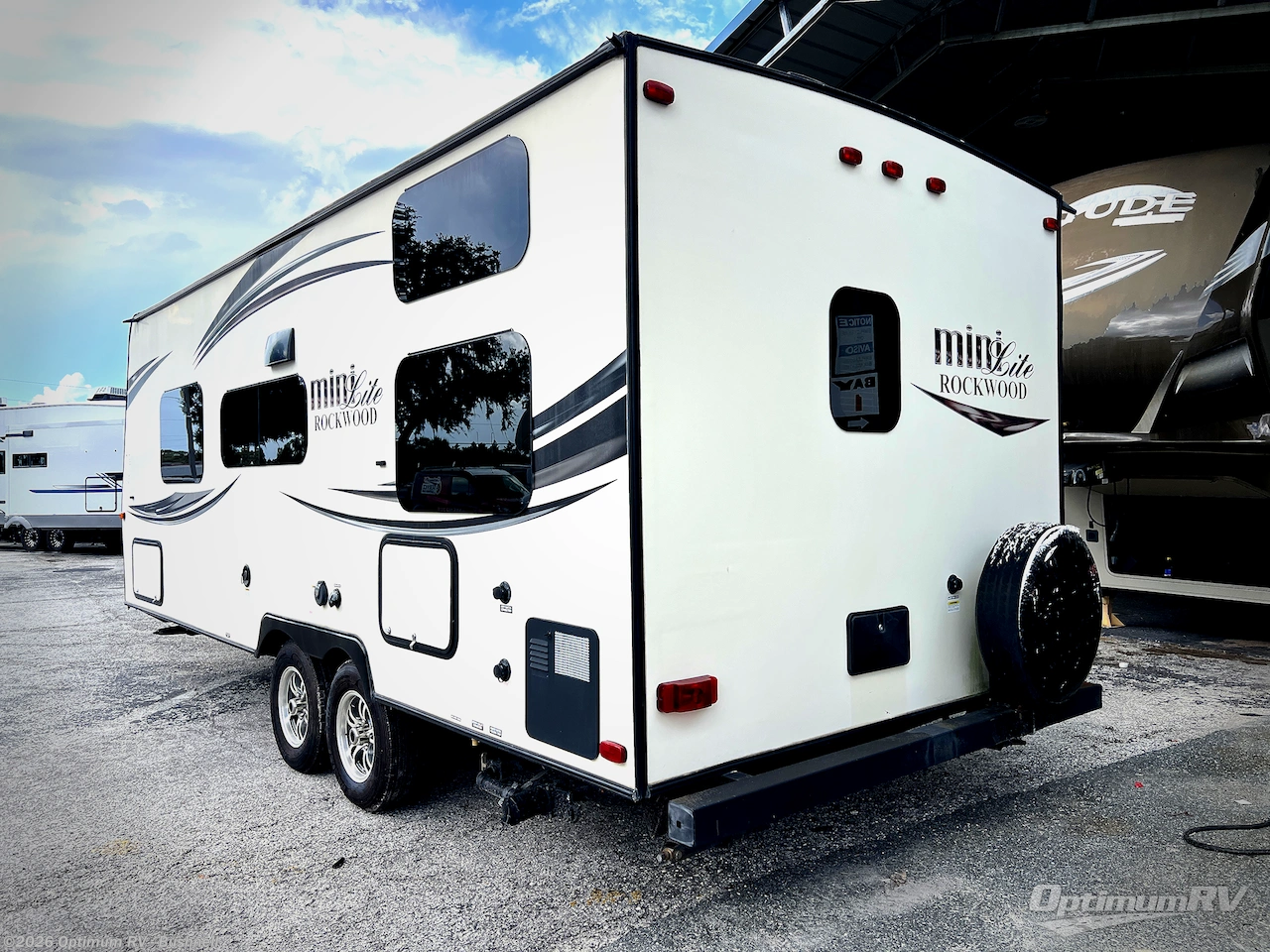 2016 Forest River Rockwood Mini Lite 2306 - Used Travel Trailer For Sale by Optimum RV - Bushnell in Bushnell, Florida