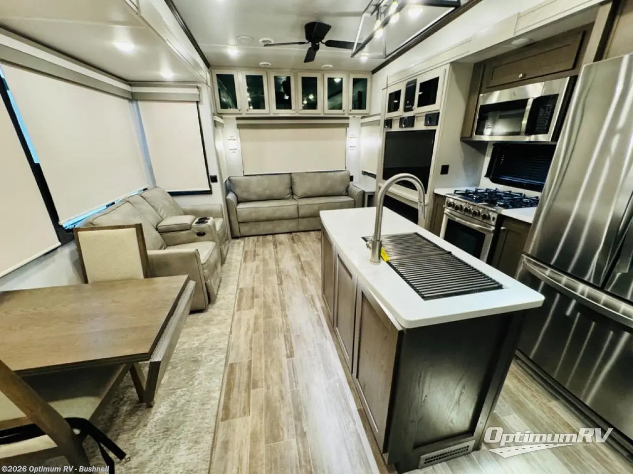 Used 2022 Palomino Columbus 329DV available in Bushnell, Florida