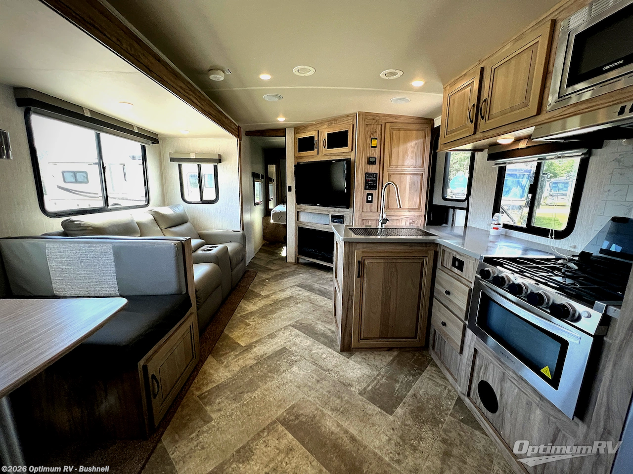 Used 2022 Palomino Solaire Ultra Lite 294DBHS available in Bushnell, Florida
