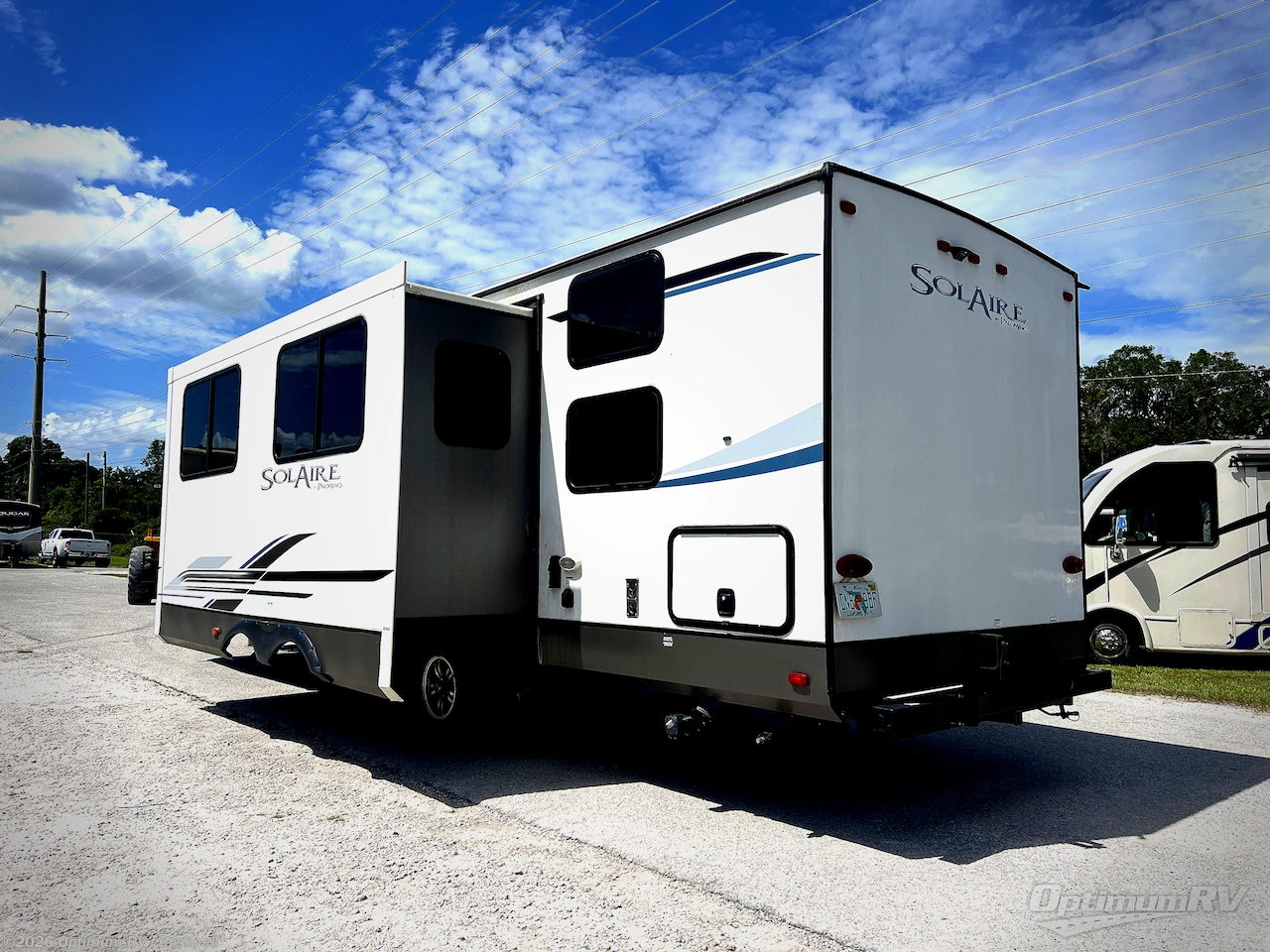 2022 Palomino Solaire Ultra Lite 294DBHS - Used Travel Trailer For Sale by Optimum RV - Bushnell in Bushnell, Florida features Slideout, Awning