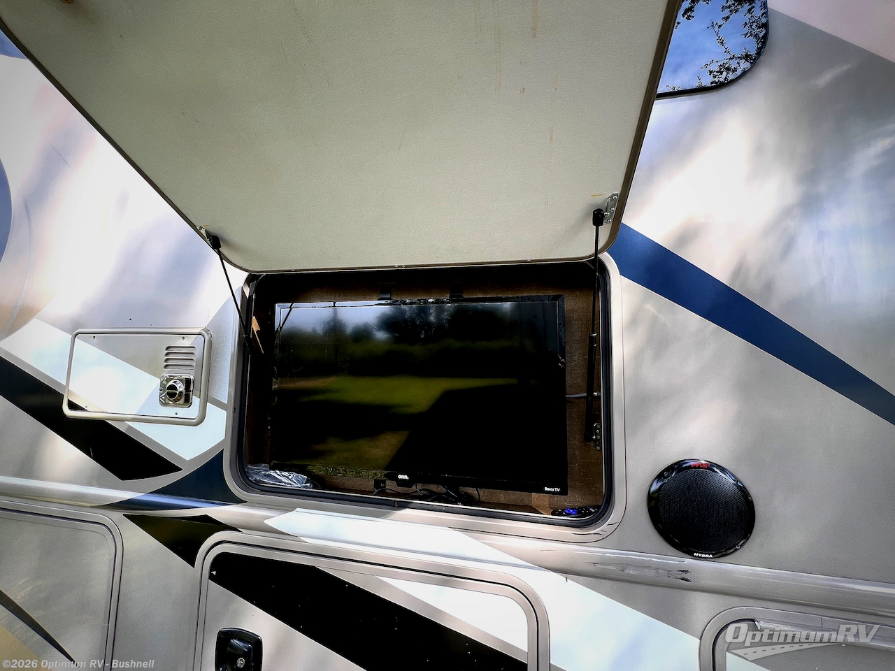 Used 2015 Thor Four Winds Super C 35SK available in Bushnell, Florida