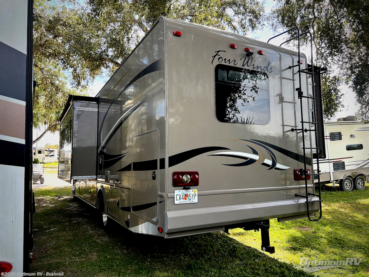 2015 Thor Four Winds Super C 35SK - Used Class C For Sale by Optimum RV - Bushnell in Bushnell, Florida features Slideout