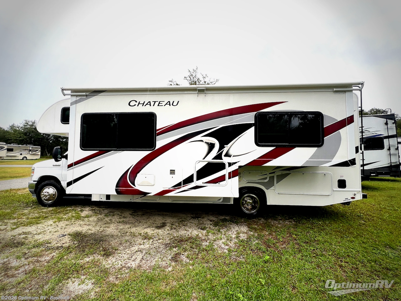 2022 Thor Chateau 27R - Used Class C For Sale by Optimum RV - Bushnell in Bushnell, Florida features Awning, Slideout