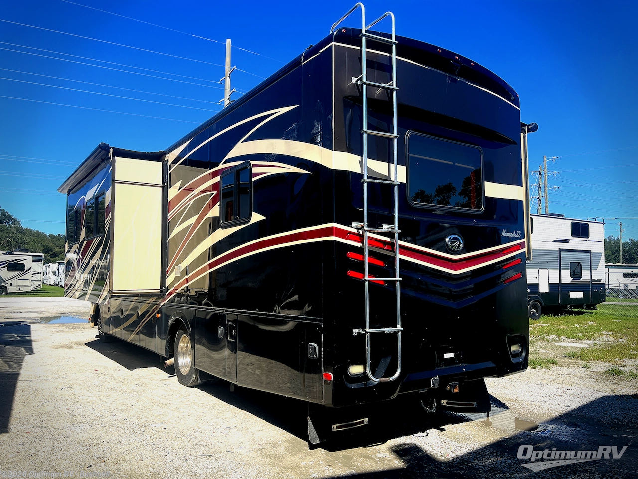 2013 Monaco RV LaPalma 32 SBD - Used Class A For Sale by Optimum RV - Bushnell in Bushnell, Florida features Slideout
