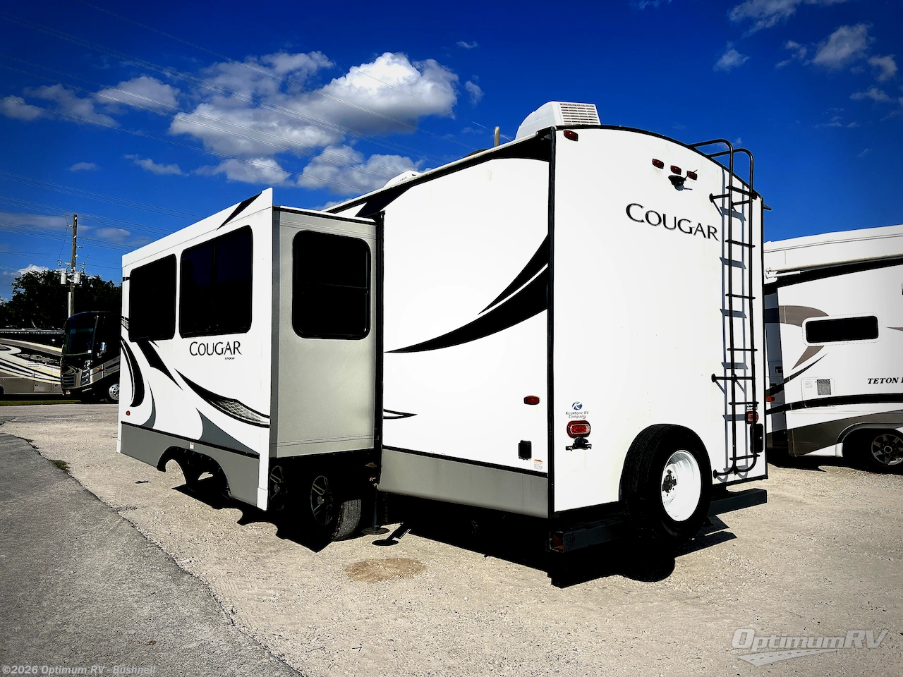 2020 Keystone Cougar Half-Ton 26RBS - Used Travel Trailer For Sale by Optimum RV - Bushnell in Bushnell, Florida features Slideout, Awning