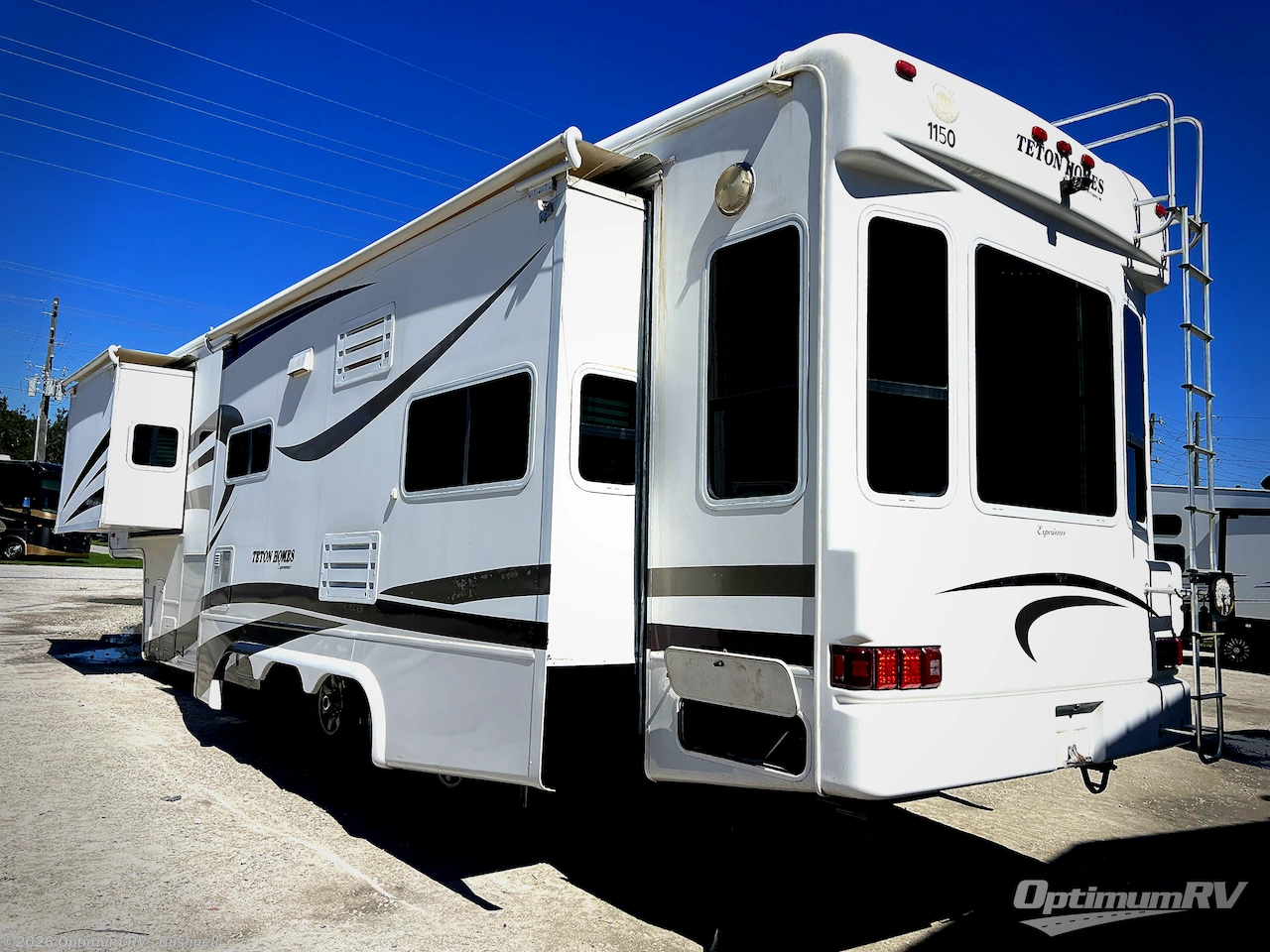 2008 Teton Homes Experience 36' Liberty XT3 - Used Fifth Wheel For Sale by Optimum RV - Bushnell in Bushnell, Florida features Slideout