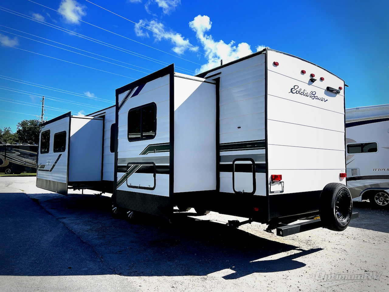 2024 Heartland Eddie Bauer 33FK - Used Travel Trailer For Sale by Optimum RV - Bushnell in Bushnell, Florida features Awning, Slideout