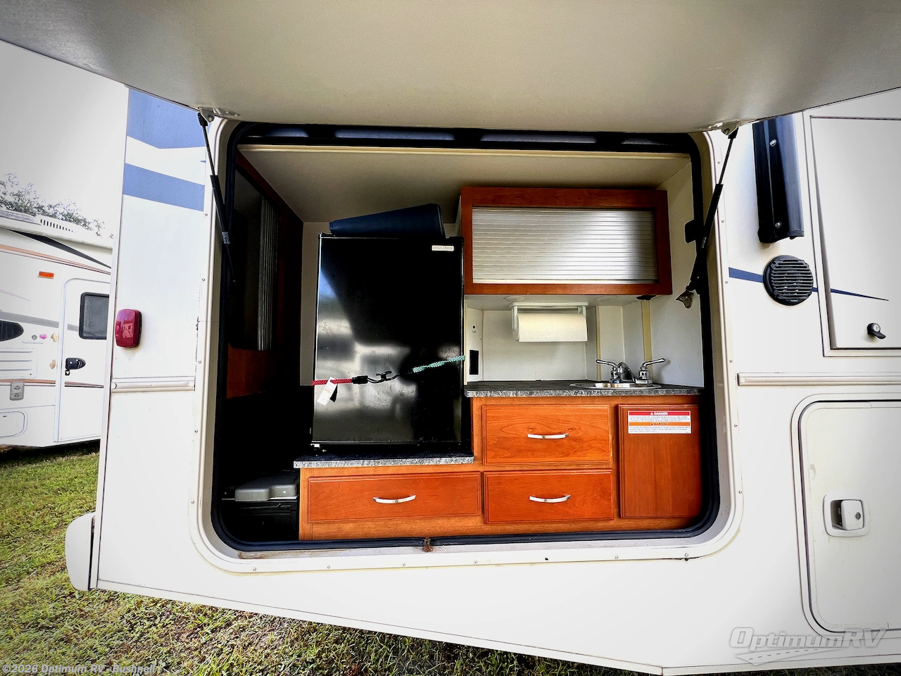 2017 Winnebago Vista 29VE - Used Class A For Sale by Optimum RV - Bushnell in Bushnell, Florida features Slideout, Awning