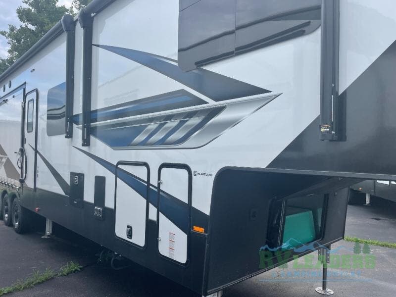 2022 Heartland Road Warrior 4275 RV for Sale in Adamsburg, PA 15611 ...