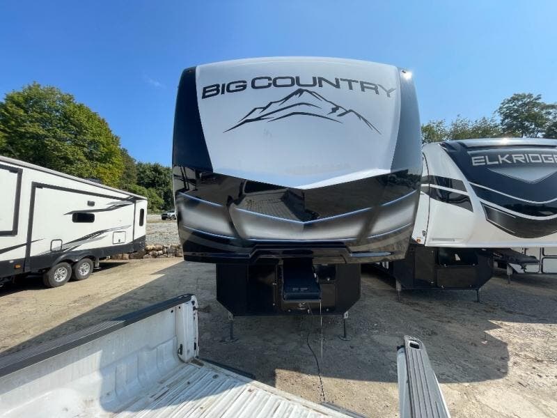 2023 Heartland Big Country 3705FB RV for Sale in Adamsburg, PA 15611