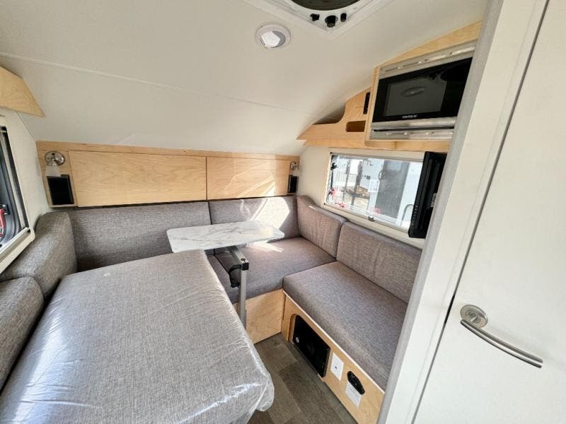 2021 NuCamp TAB 320 S