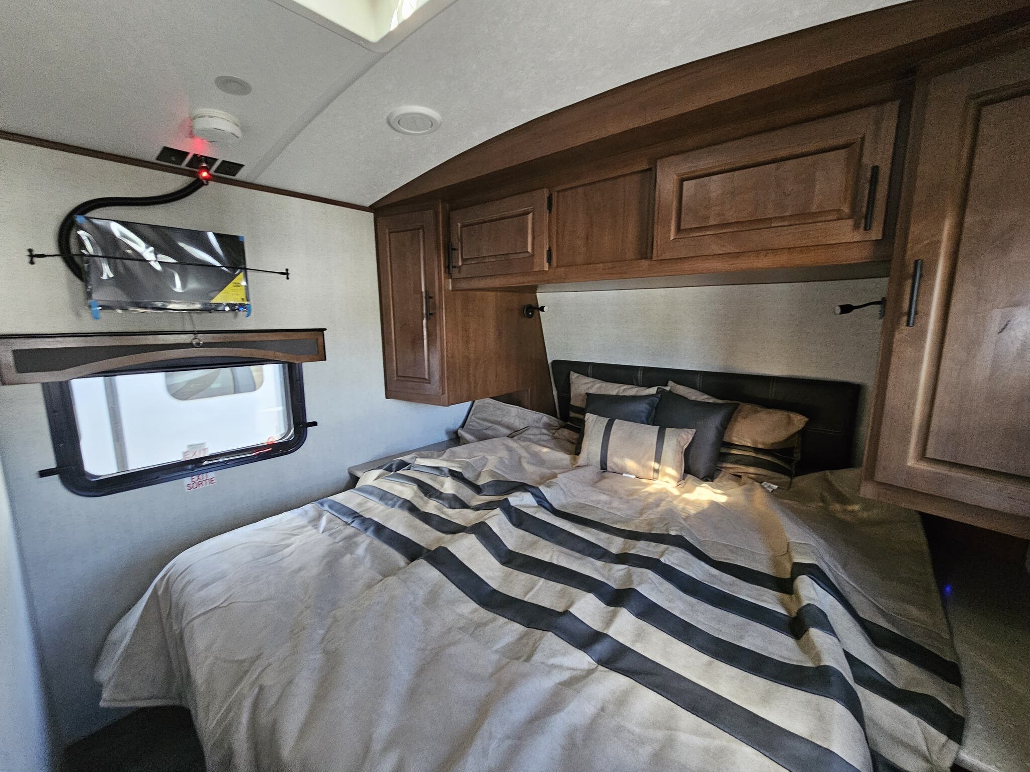 2024 Outdoors RV Titanium Series Timber Ridge 24RLS RV for Sale in ...