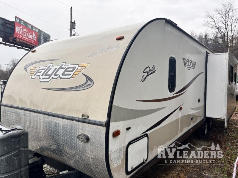 Used 2015 Shasta Flyte 265RL available in Adamsburg, Pennsylvania