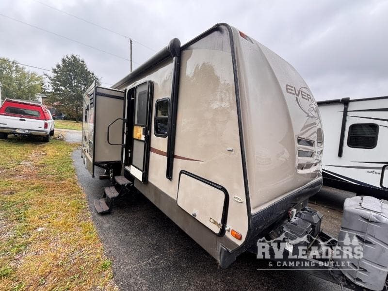 Used 2013 EverGreen RV Ever-Lite 30KIS-DS available in Adamsburg, Pennsylvania