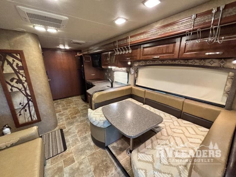 Used 2015 Thor Motor Coach Chateau Super C 33SW available in Adamsburg, Pennsylvania
